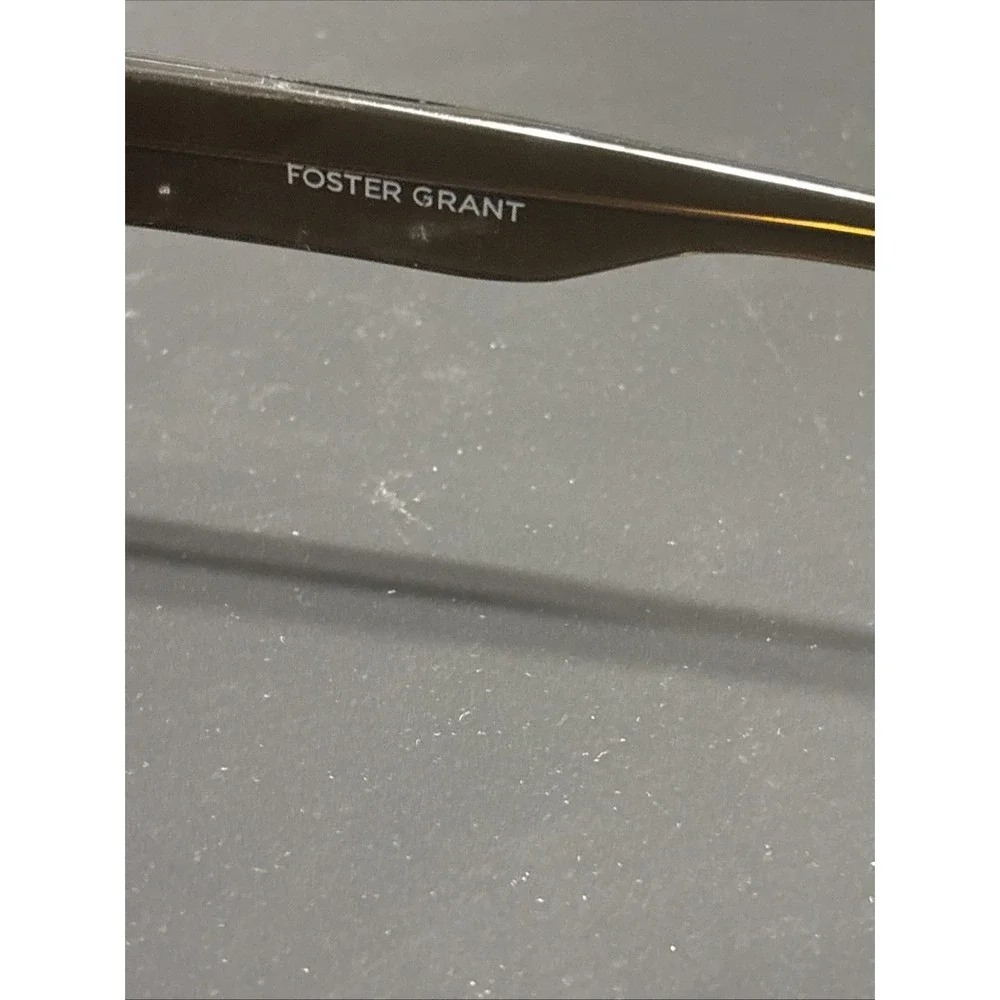 Foster Grant featuring surface normal